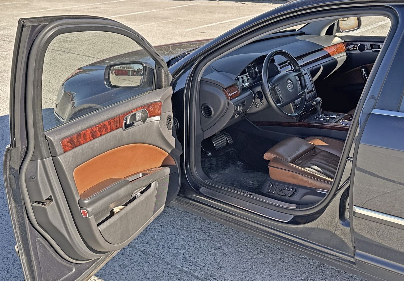 VW Phaeton