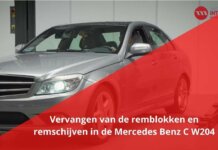 Hoe vervangt u remblokken en remschijven vooraan in de Mercedes Benz C W204?